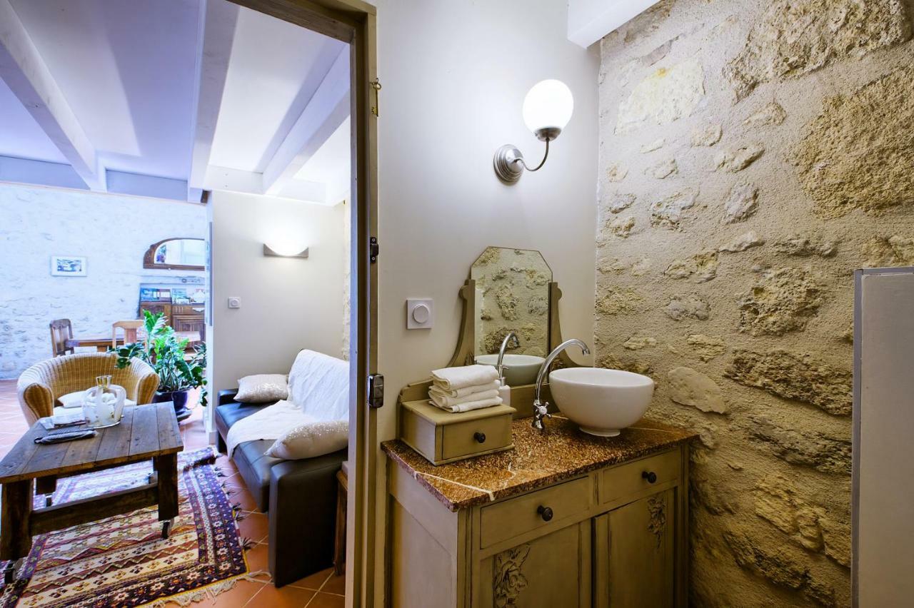 La Grange D'Oustaud Bed & Breakfast Verac Exterior photo
